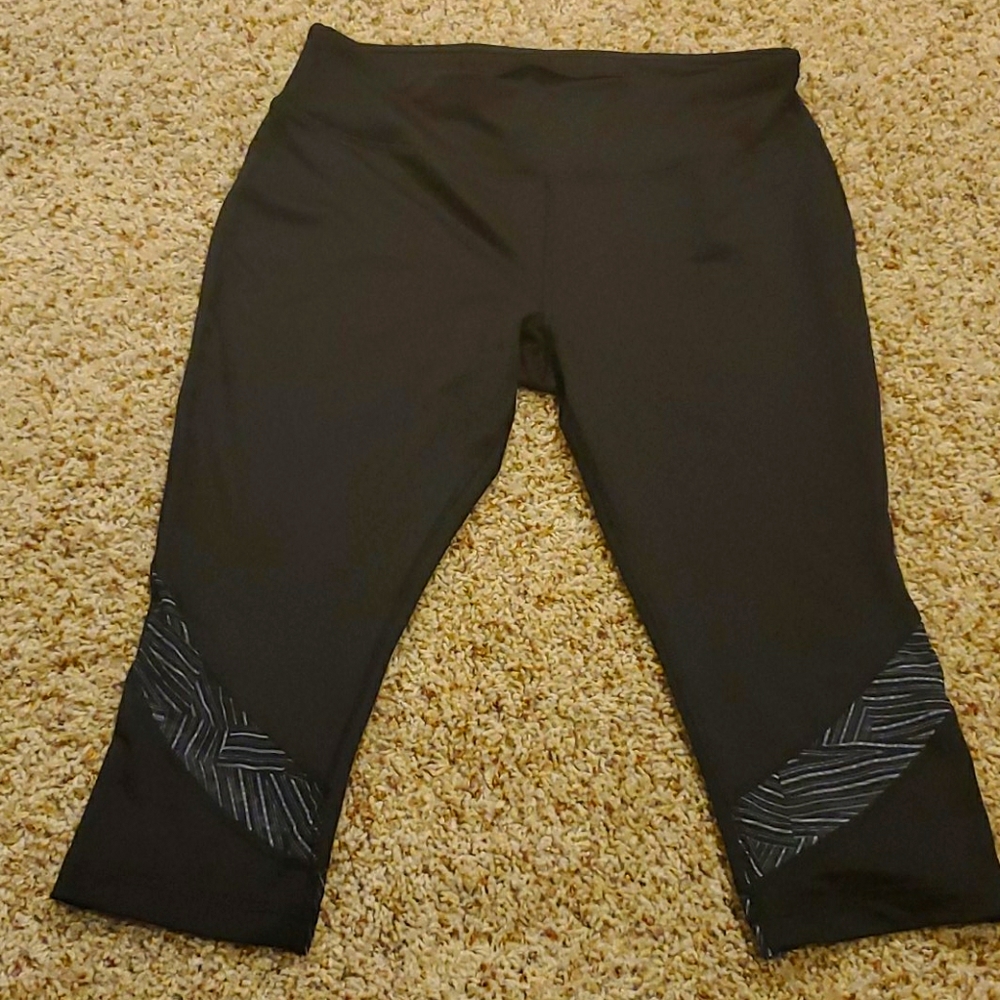NWOT athletic works capri